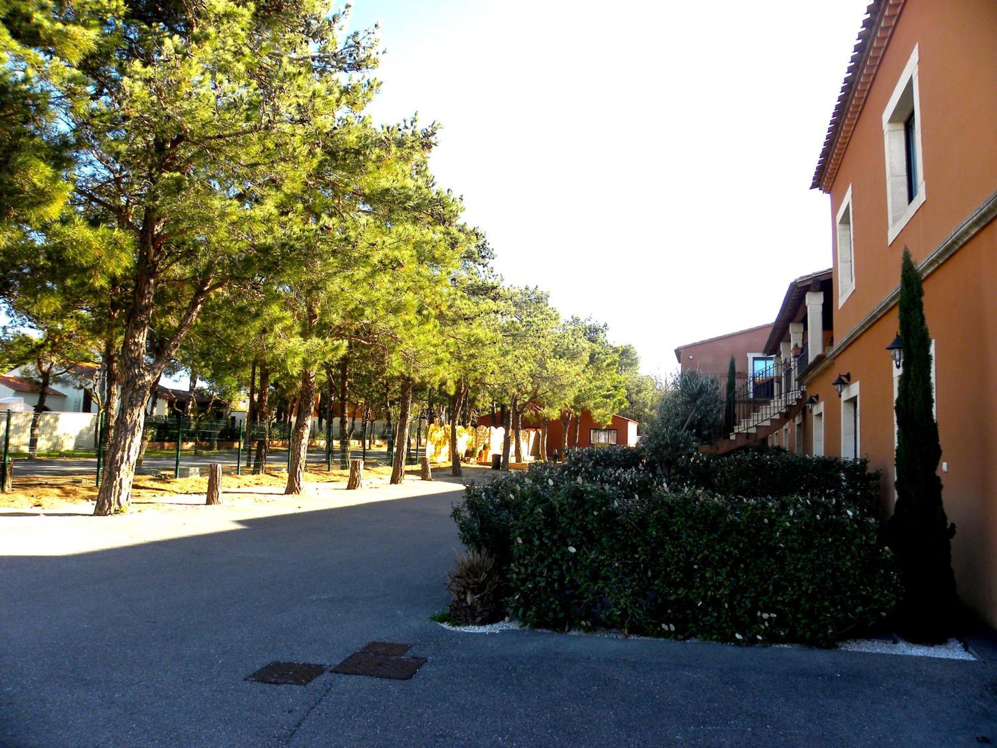 Hotel Du Mas Vinassan Exterior photo